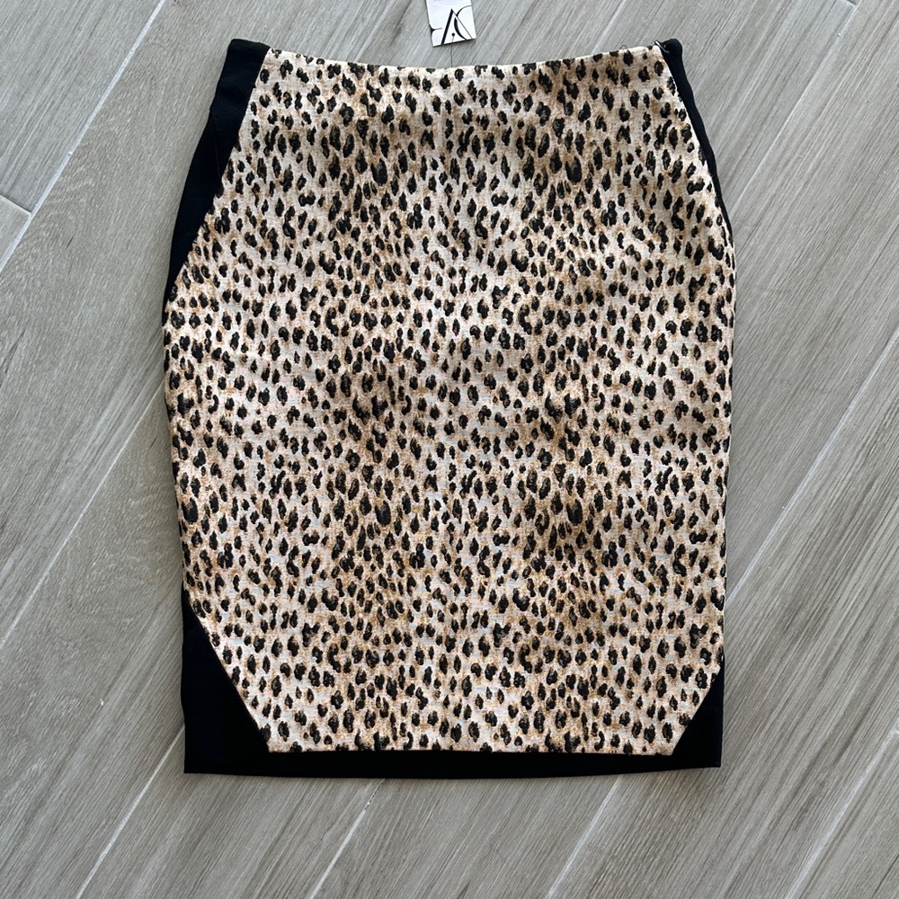 Diane Von Furstenberg Leopard Print Pencil Skirt